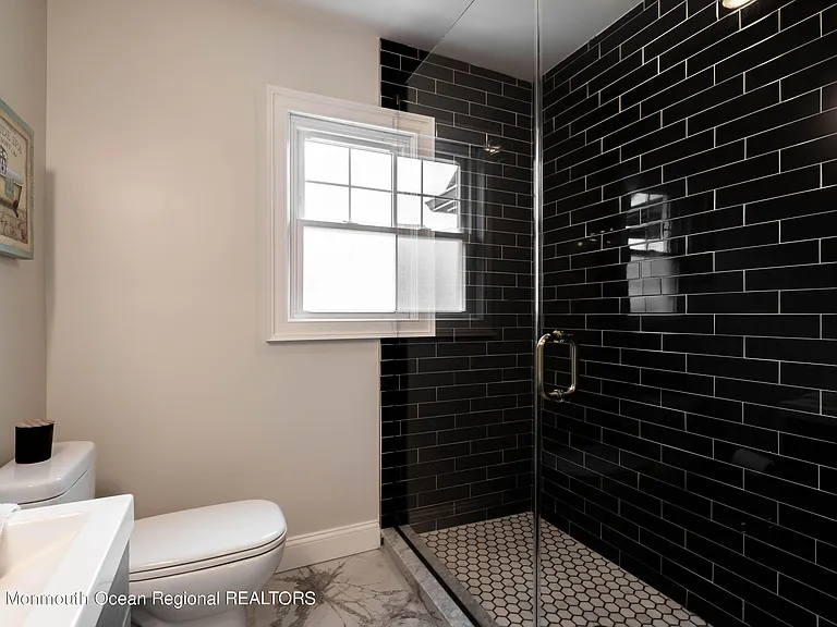 1215 Lister St #A — Photo 16