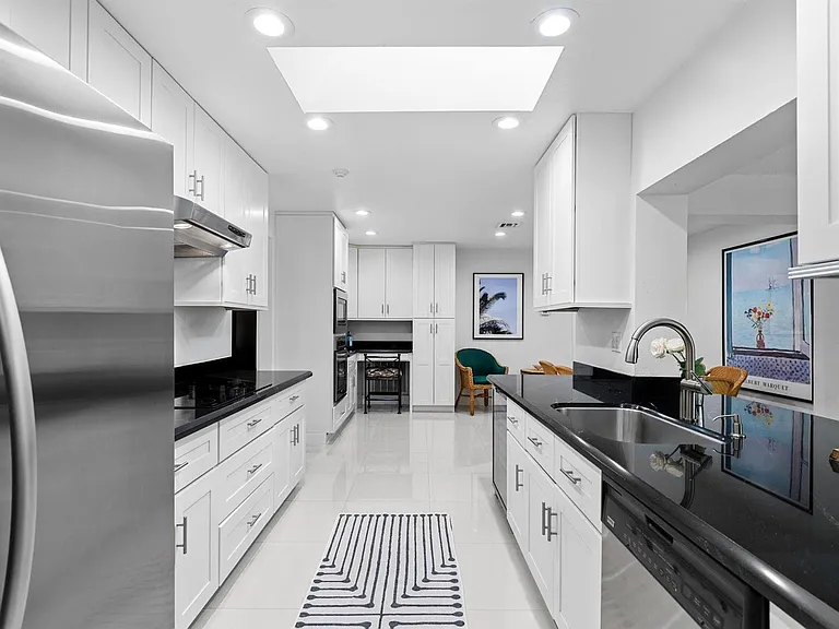 326 Seven Isles Dr — Photo 12