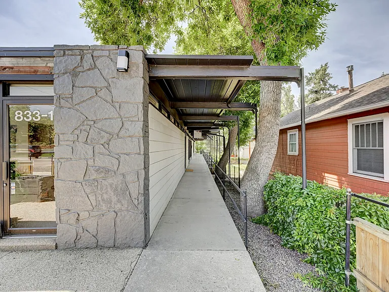 835 E Platte Ave #1 — Photo 15