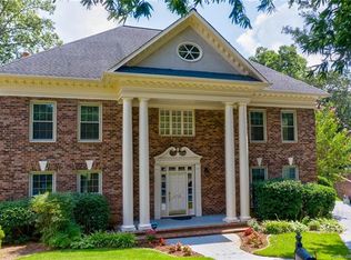 5718 Randolph Rd, Charlotte, NC 28270