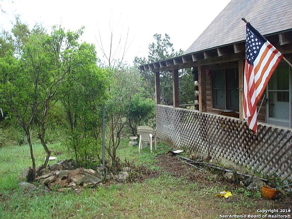 2nd image of 1816 Canyon Lake Dr