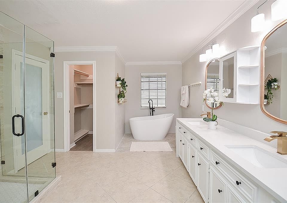 1st image of 5630 Fairdale Ln APT 1