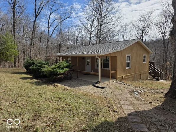 7939 N Shilo Rd, Unionville, IN 47468