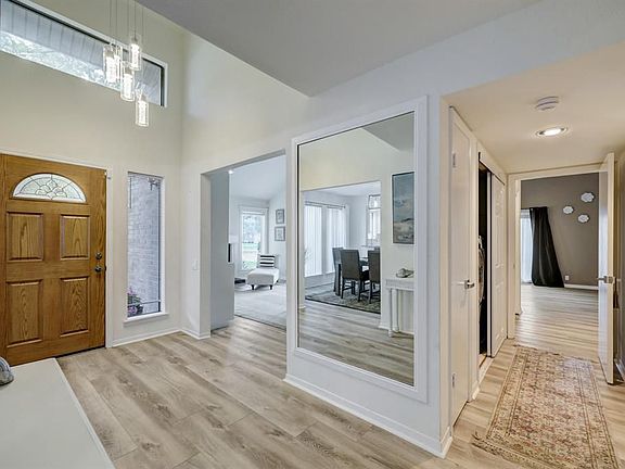 5th image of 1439 Chardonnay Dr