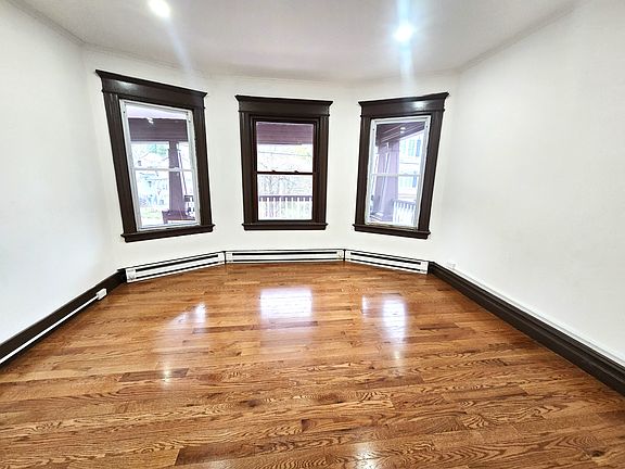 5th image of 203 Cooke St #1