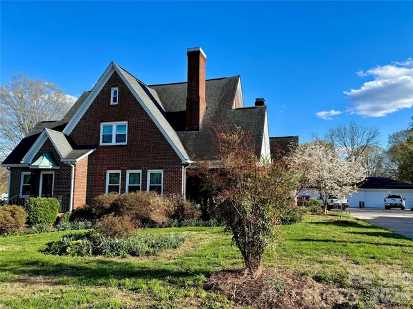 610 E Main St, Cherryville, NC 28021