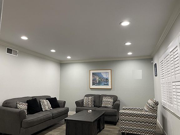 2nd image of 733 Asbury Pl