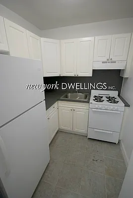Rented by New York Dwellings LLC | media 17