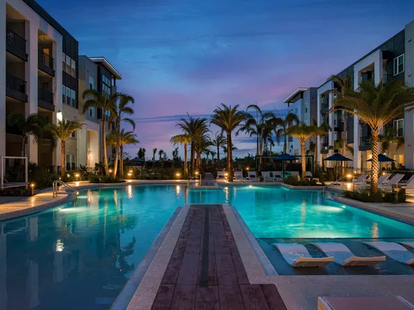 The Residence Peninsula Apartments