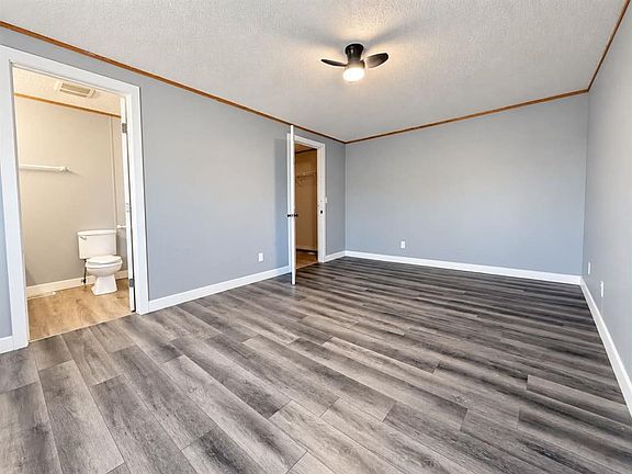 5th image of 264 N Mawdsley Cres