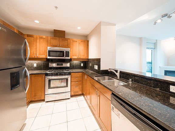 4th image of 475 Redwood St #103-1-1