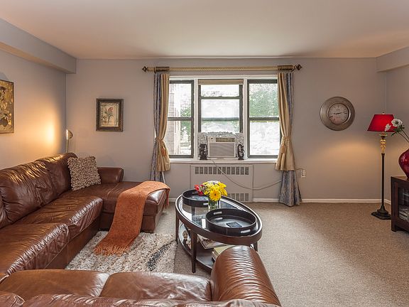 4th image of 485 E Lincoln Ave APT 211