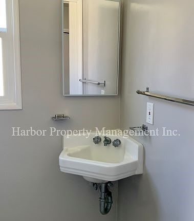 4th image of 5632 Palos Verdes Blvd