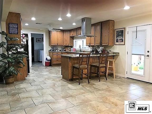5th image of 203 Tupelo Dr