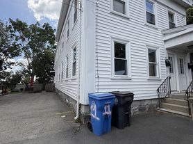 11 Mount Pleasant St, Waltham, MA
