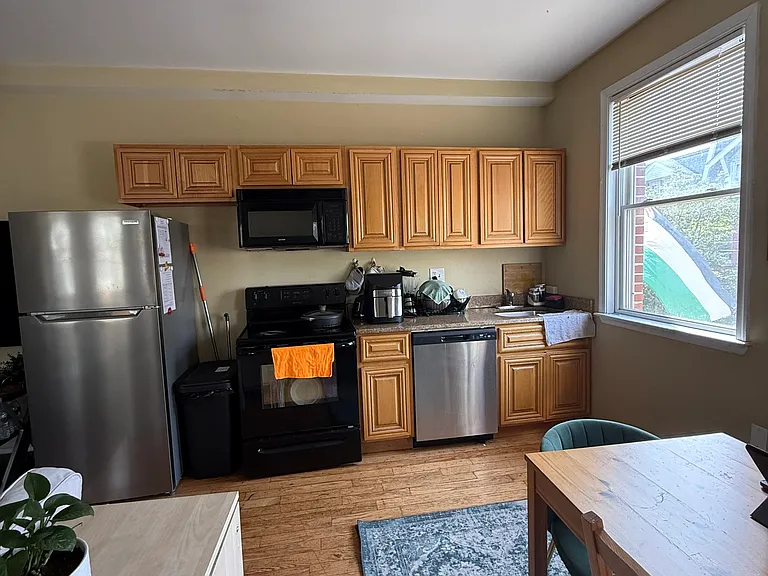 4447 Sansom St #A — Photo 2