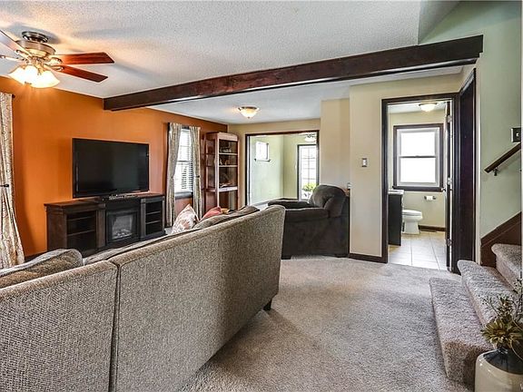 5th image of 69 Oakridge Ave