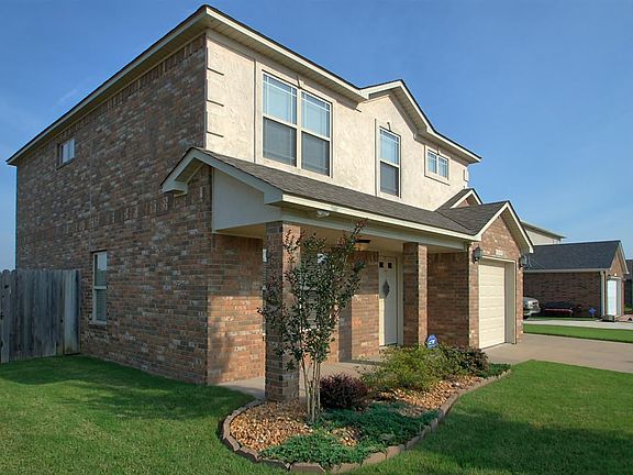 3rd image of 1317 Sweetgum Ln