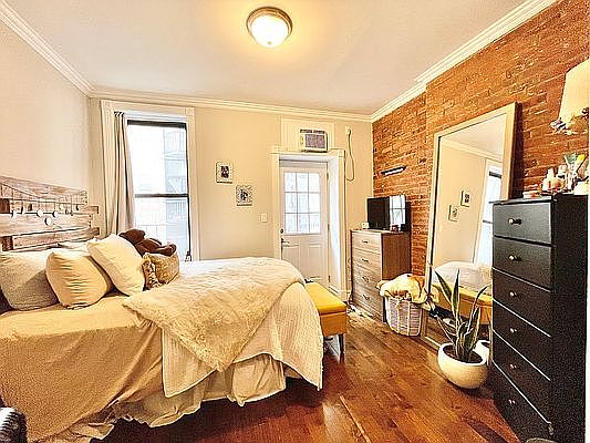 2nd image of 201 E 25th St APT 3F