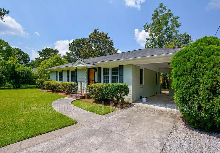 743 Magnolia Rd — Photo 2