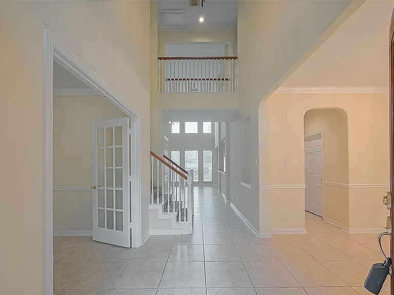 3218 Twinmont Ln — Photo 2