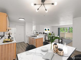 1001 W Casino Rd APT A304, Everett, WA 98204