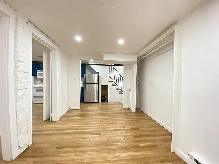 686 Parker St #1 — Photo 7