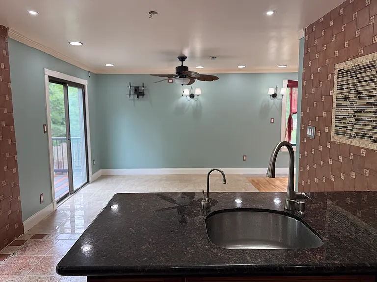 418 Bridge St — Photo 25