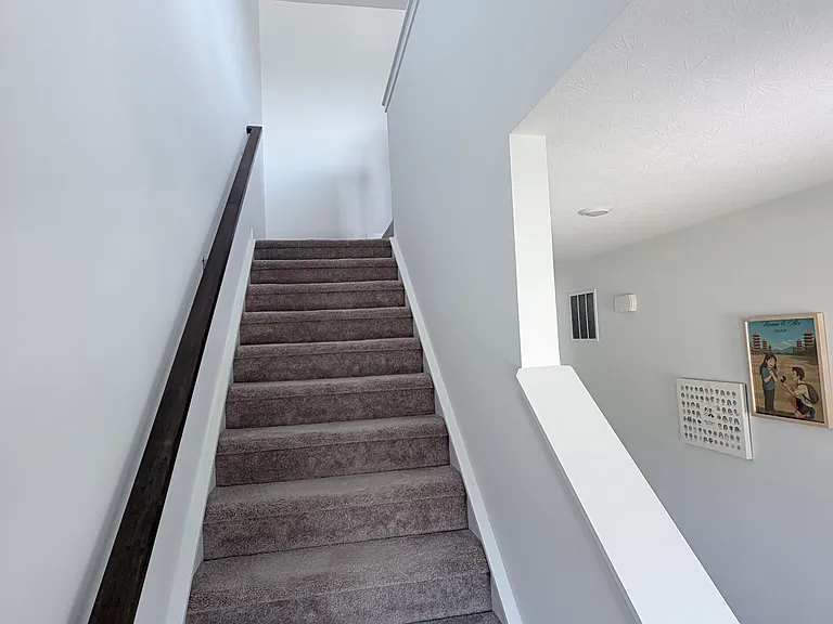 2137 Egbert Rd — Photo 17