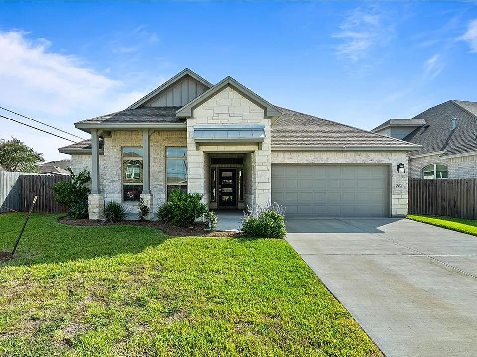7602 Stampede Dr