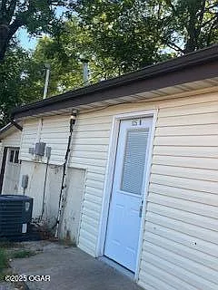 125 E Neosho St #B — Photo 12