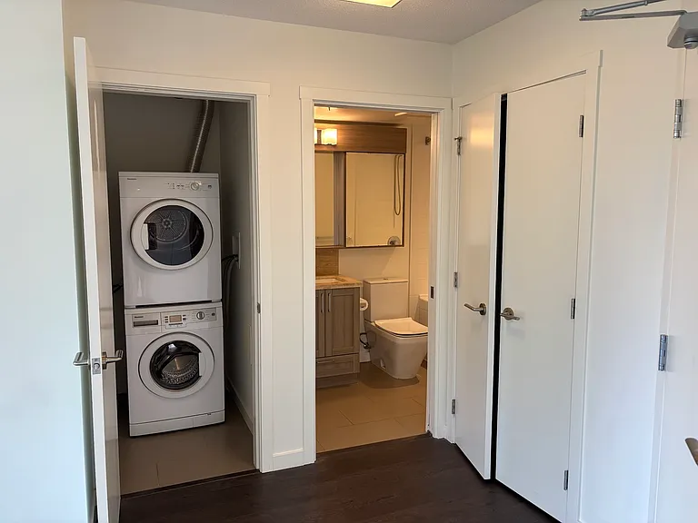 5470 Ormidale St #606 — Photo 9