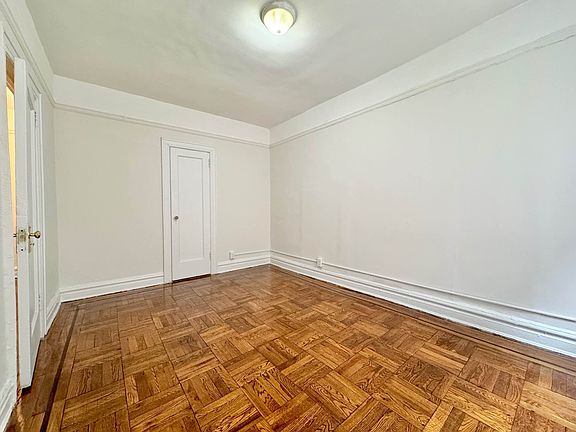 4th image of 26-80 30th St #3E