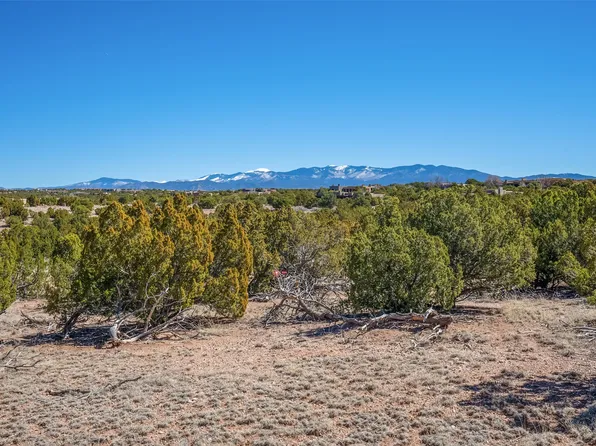7 Escopeta Ct, Santa Fe, NM 87506