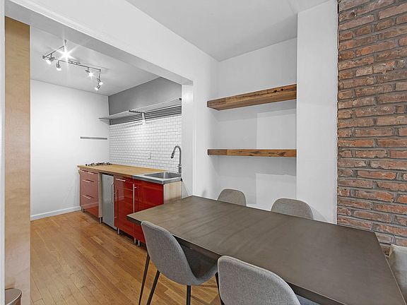 5th image of 25 Cleveland Pl APT 4