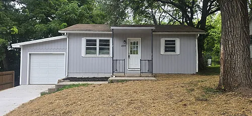 2935 E Republic Rd Photo 1