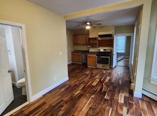 11 Cady St #1F, Lowell, MA 01852
