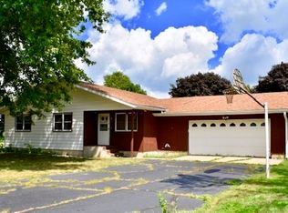 10202 Sommers St, Rock Falls, IL 61071