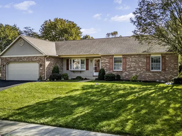 204 E 6th St, Lititz, PA 17543