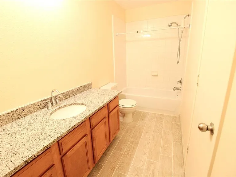 15427 Bammel Fields Ct — Photo 9