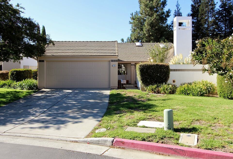 1st image of 1505 Kelly Park Cir