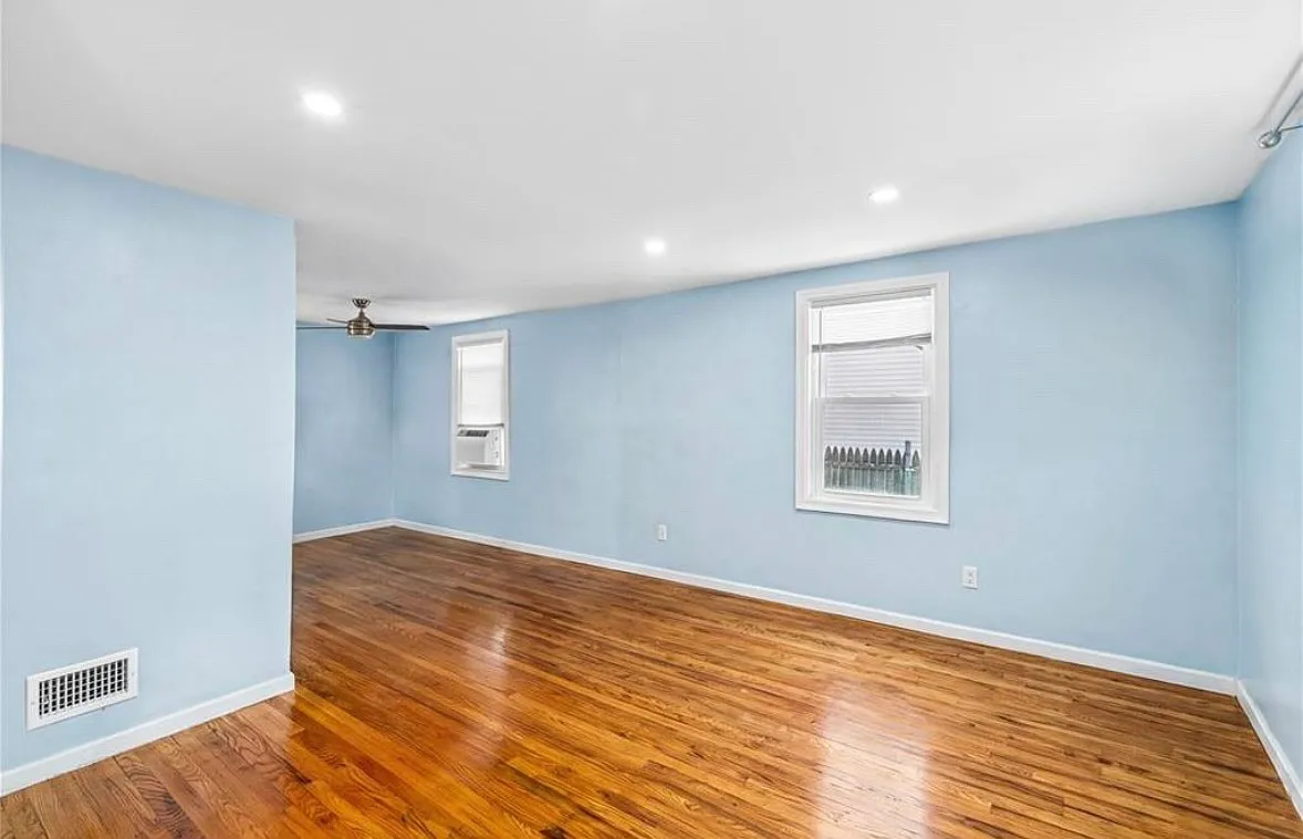 2 bed, 864 sqft, $2,500 — Photo 4