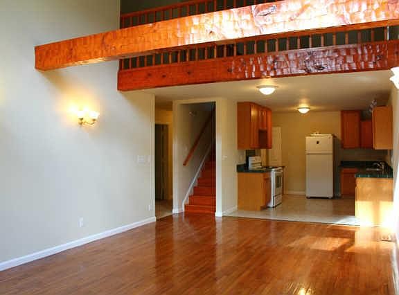 3rd image of 1080 Crane Ct
