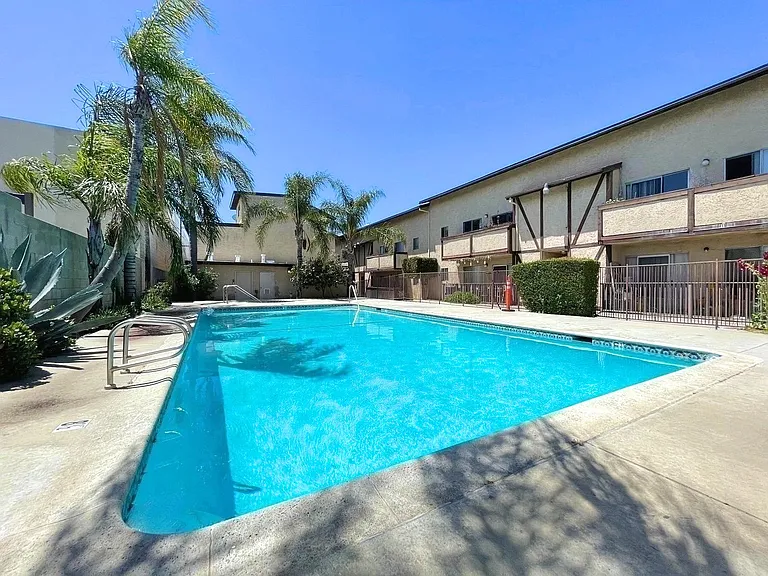 9825 Laurel Canyon Blvd — Photo 12