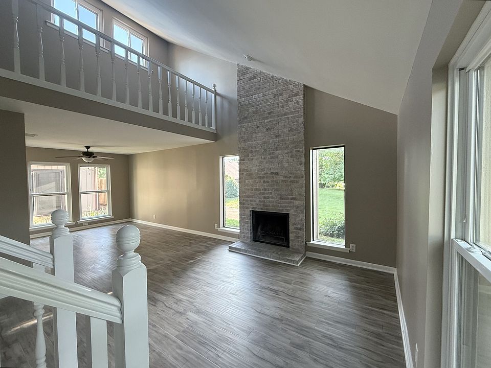 1st image of 916 Old Fountain Pl