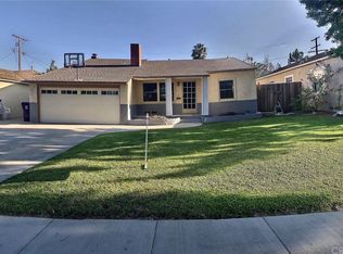 5562 E Parkcrest St, Long Beach, CA 90808