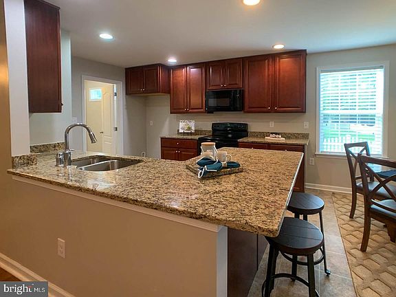 3rd image of 19098 Carey Ln