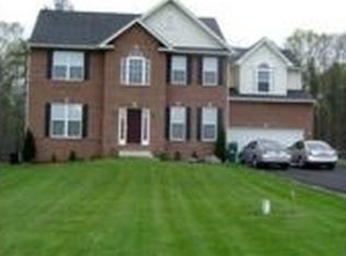 8563 Gray Fox Ln, King George, VA 22485