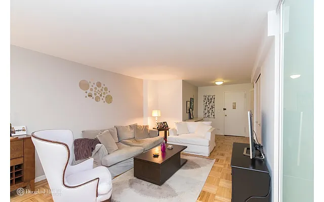 Sold by Douglas Elliman | media 15