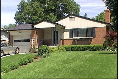 1st image of 3624 Glengary Ave